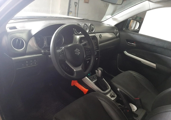 Suzuki Vitara cena 38900 przebieg: 172000, rok produkcji 2016 z Płock małe 46